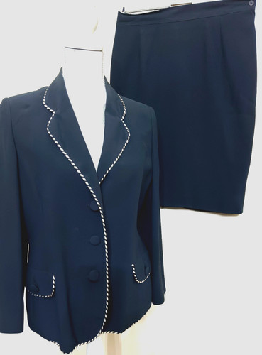 Elegante tailleur blu - elegante,