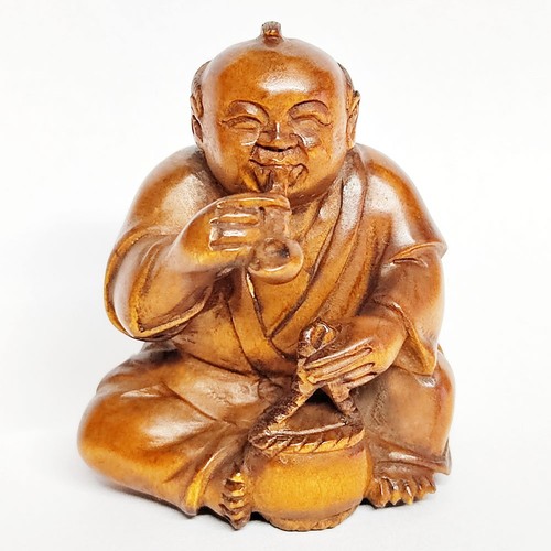 M8099 statuina netsuke - -, in