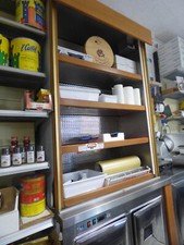 murale frigo verticale vasca in acciaio rivestito in legno a 4 ripiani. statico