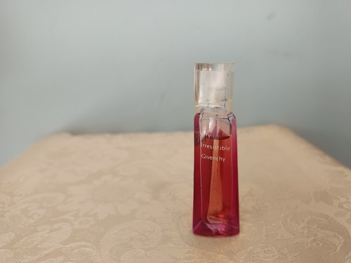 Givenchy very irresistible - ,,