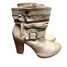 Nero Giardini Royal Champagne