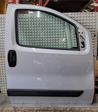 1636123880 Porta ant. DX