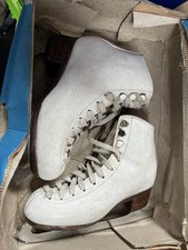 Stivali da pattinaggio su ghiaccio figura Risport Cristallo taglia 230 