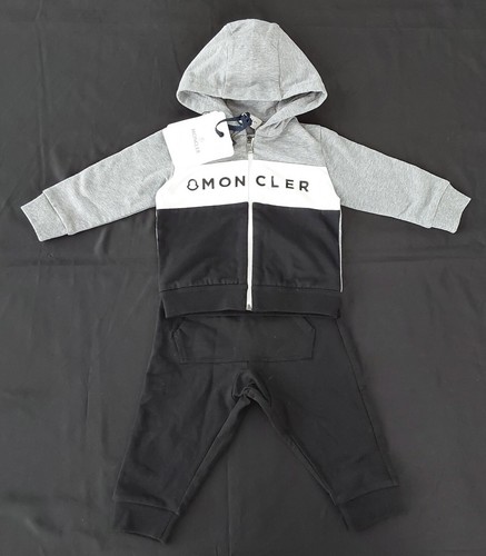 Nwt new moncler - moncler, and