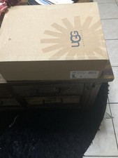 UGG Australia Bailey Button