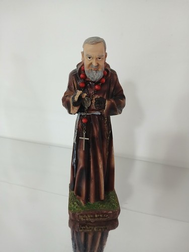 Statua san padre - san, pio