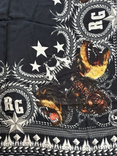 Nuovo givenchy sciarpa - nuovo!!!,