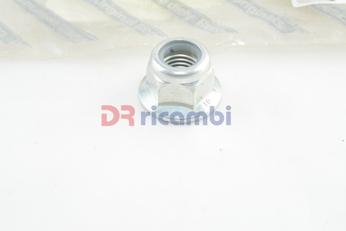 Dado fissaggio supporto - dado,