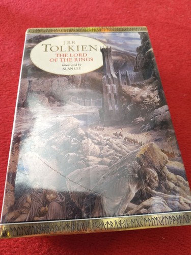 The lord rings r - lord,