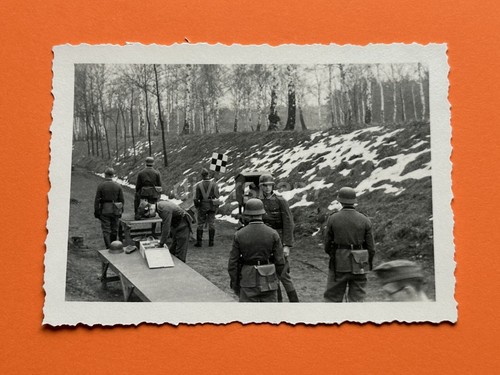 Foto soldati piedi - in, sul