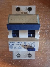 Gewiss MAGNETOTERMICO DIFFERENZIALE COMPATTO - MDC 45 - 1P+N CURVA C 25A 0,3A