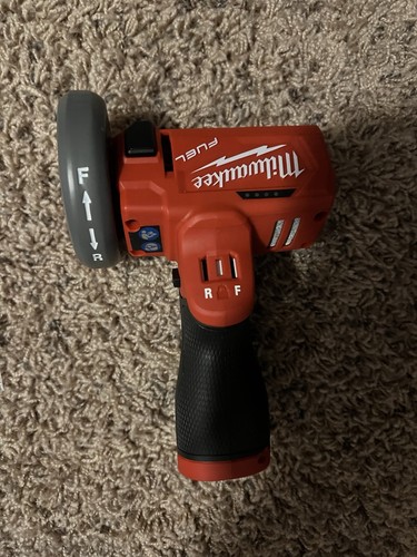 Milwaukee m12 fuel volt - 12,