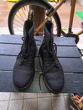 dr Martens track combat tg 40