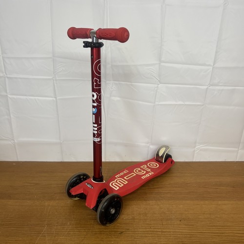 monopattino rosso micro maxi