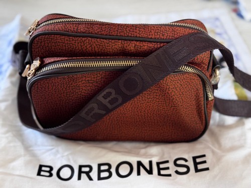 Tracollina borbonese marrone.