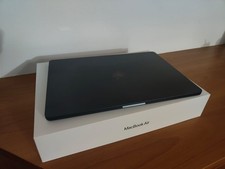 MacBook Air (15", 2023, M2 series) • QWERTY - Italiano Apple RAM 8 GB Mezzanotte