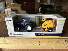 Trattore 1/32 New Holland