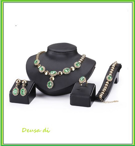 Set collana bracciale - di,