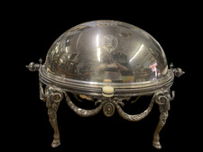 Grande centrotavola ad uovo con teste d'arieti EPNS Revolving dish Londra