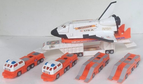 Fusée spatiale matchbox - spatiale, nasa