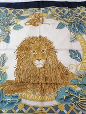 Salvatore Ferragamo foulard ,  scarf seta.Nuovo.