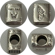 CIONDOLO LIBRO DI FIABE