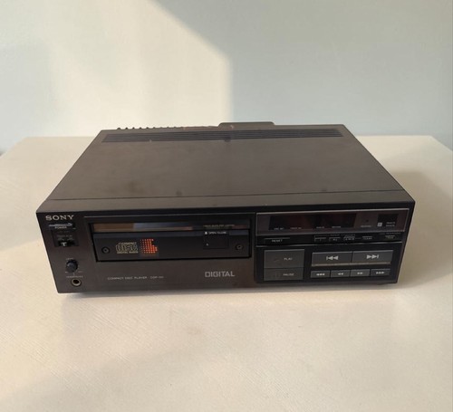 Compact disc player - disc, sony