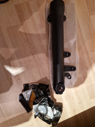 Tubo forcella sinistro nero