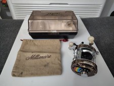 VINTAGE (Daiwa) MILLIONAIRE/5H BAITCASTING REEL (Circa) primi anni 70 con scatola