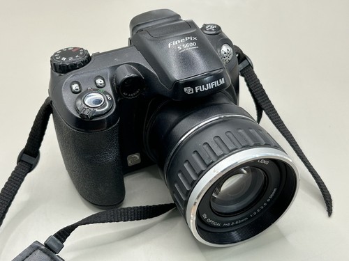 Fujifilm finepix s5600 - finepix,