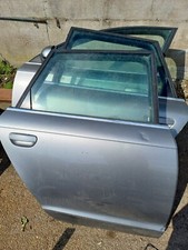 RIGHT AND LEFT REAR DOOR Audi