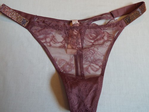 Panty perizoma pizzo