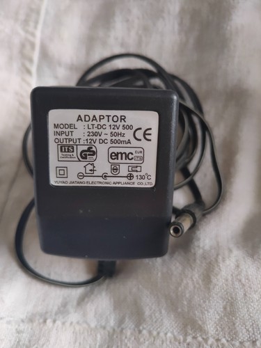 Alimentatore adapter 12v - ac/dc,