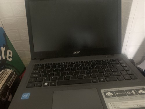 Acer aspire one - one, cloudbook