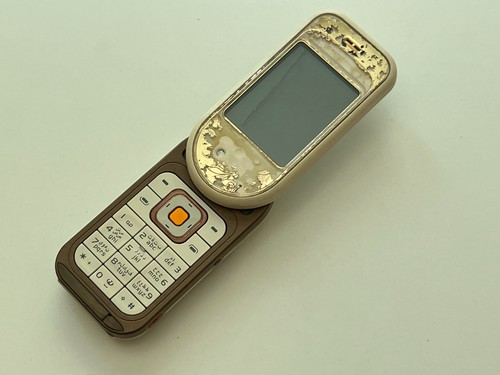 Nokia 7370 cellulare vintage