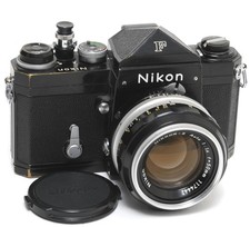 Nikon F vernice nera con