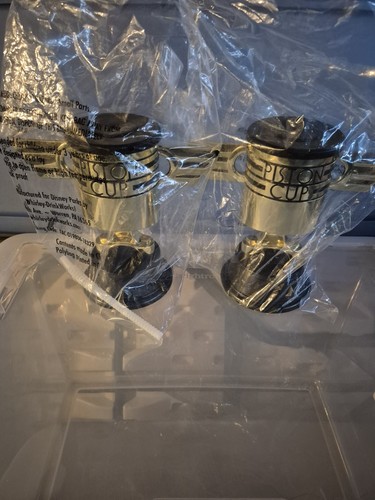 Piston cup sippers disneyland - cup,