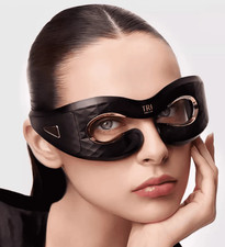 Nuovissimo TriPollar Prism LED