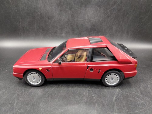 Lancia delta red - delta, 1/18