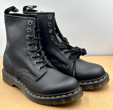 DR MARTENS 1460 STIVALI