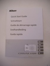 Nikon Coolpix S3200 manuale di