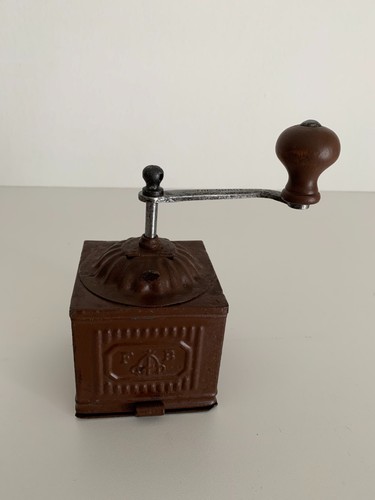 Antico macinino tre - antico,