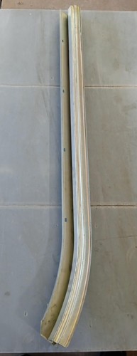 Guida inferiore destra - , porta