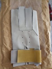 guanto lancio del martello