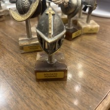 Miniature Romano Gladiatore Roman Gladiator Helmet 1.5" metal 2.5" marble stand 