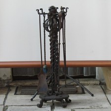 Antichi attrezzi utensili da