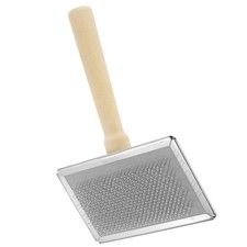  Strumento per cardare la lana