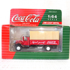 COCA COLA VOITURE CAMION 1/64