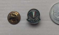 A.J.O. Pins distintivo