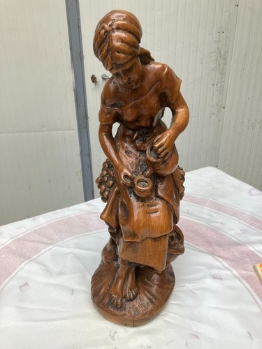 Scultura legno intagliata - in,